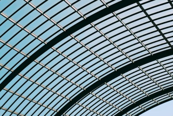 Economische krimp en gemengde vooruitzichten in de bouwketen in voorjaar 2024 - featured image